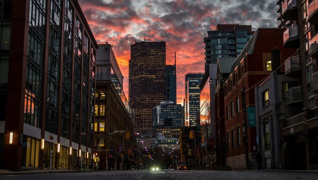 المغرب نحو القمة: خطة وزيرة السياحة لجعله بين أفضل وجهات العالم بحلول 2030