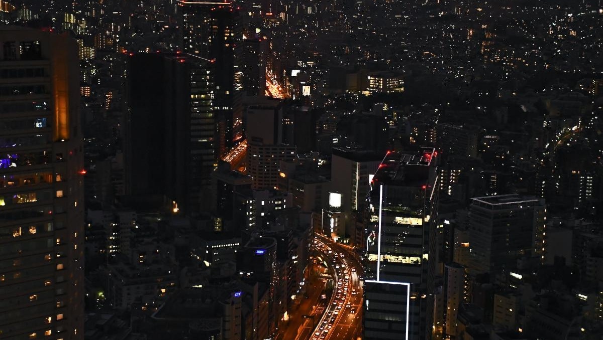 الكُوَيْرَة المغربية: جوهرة الأطلس في قلب التحديات السياسية والاقتصادية!