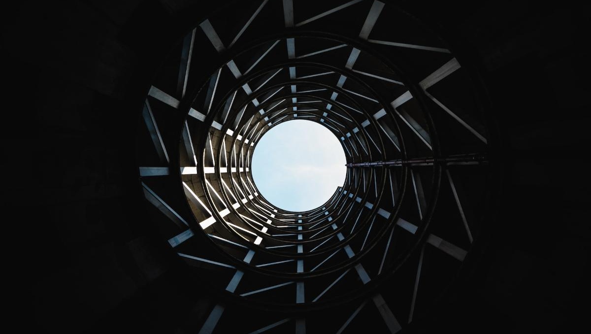 الإعلام الأمازيغي: تعزيز الهوية الوطنية وتحقيق التعددية في ندوة مثيرة للنقاش