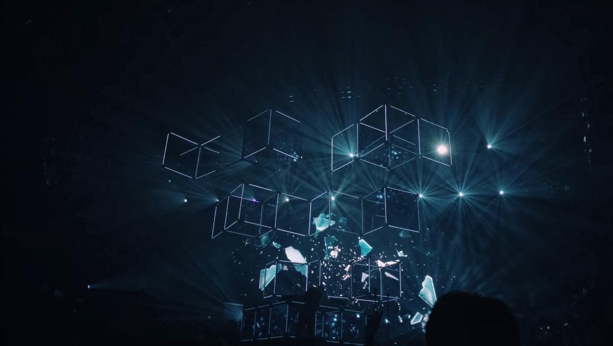 مصطفى حبيس: وفاة المصور الصحافي الذي أضاء الحقائق